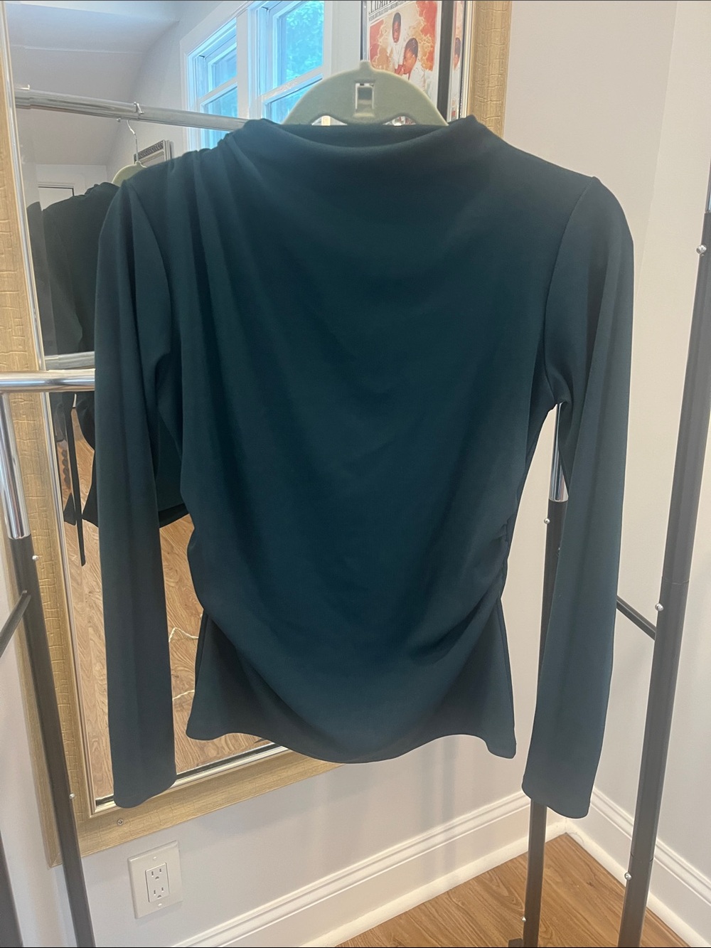 Gilli Ruched Long-Sleeve Top